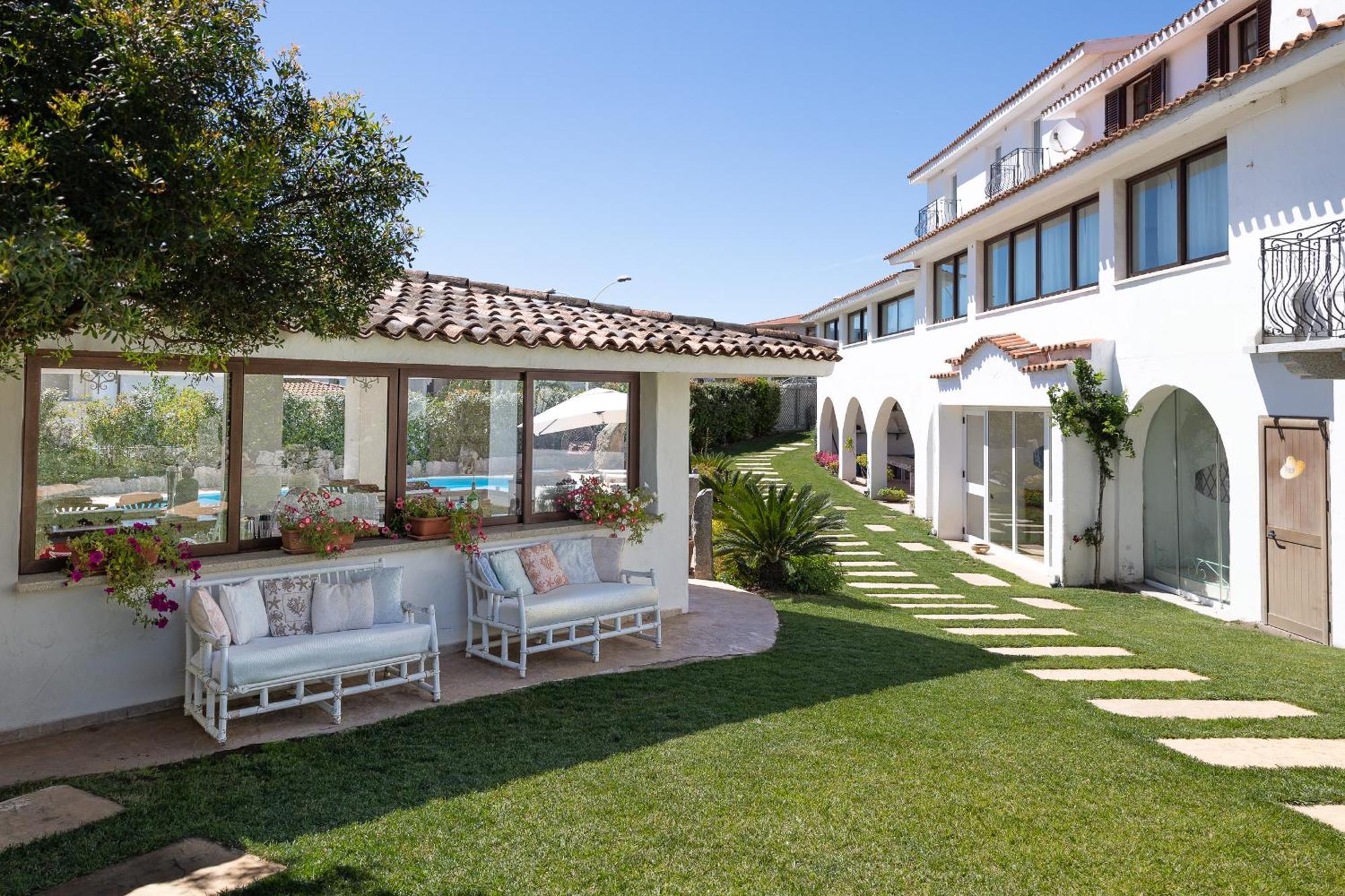 Hotel Ristorante S'Astore Benetutti ภายนอก รูปภาพ