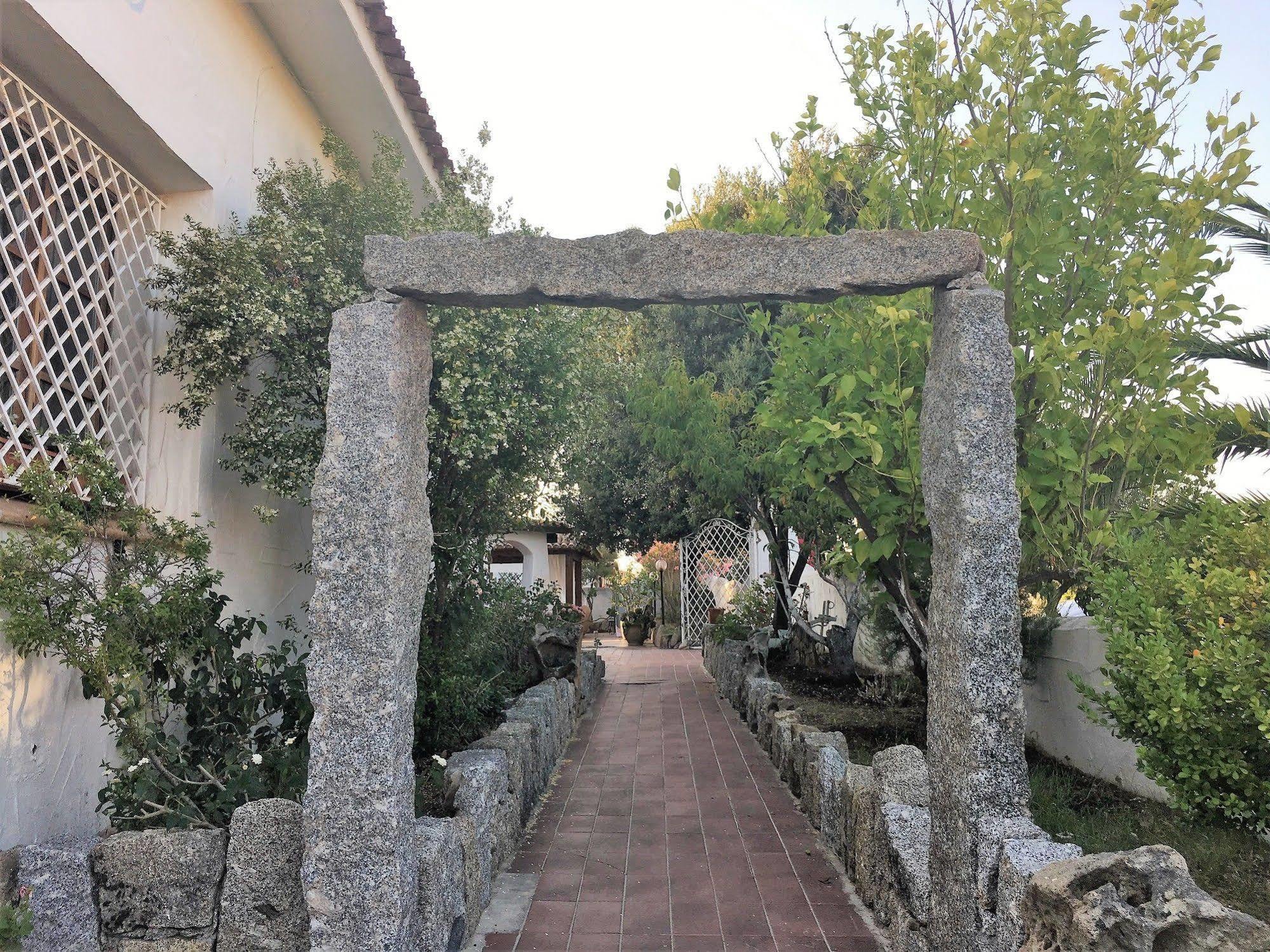 Hotel Ristorante S'Astore Benetutti ภายนอก รูปภาพ